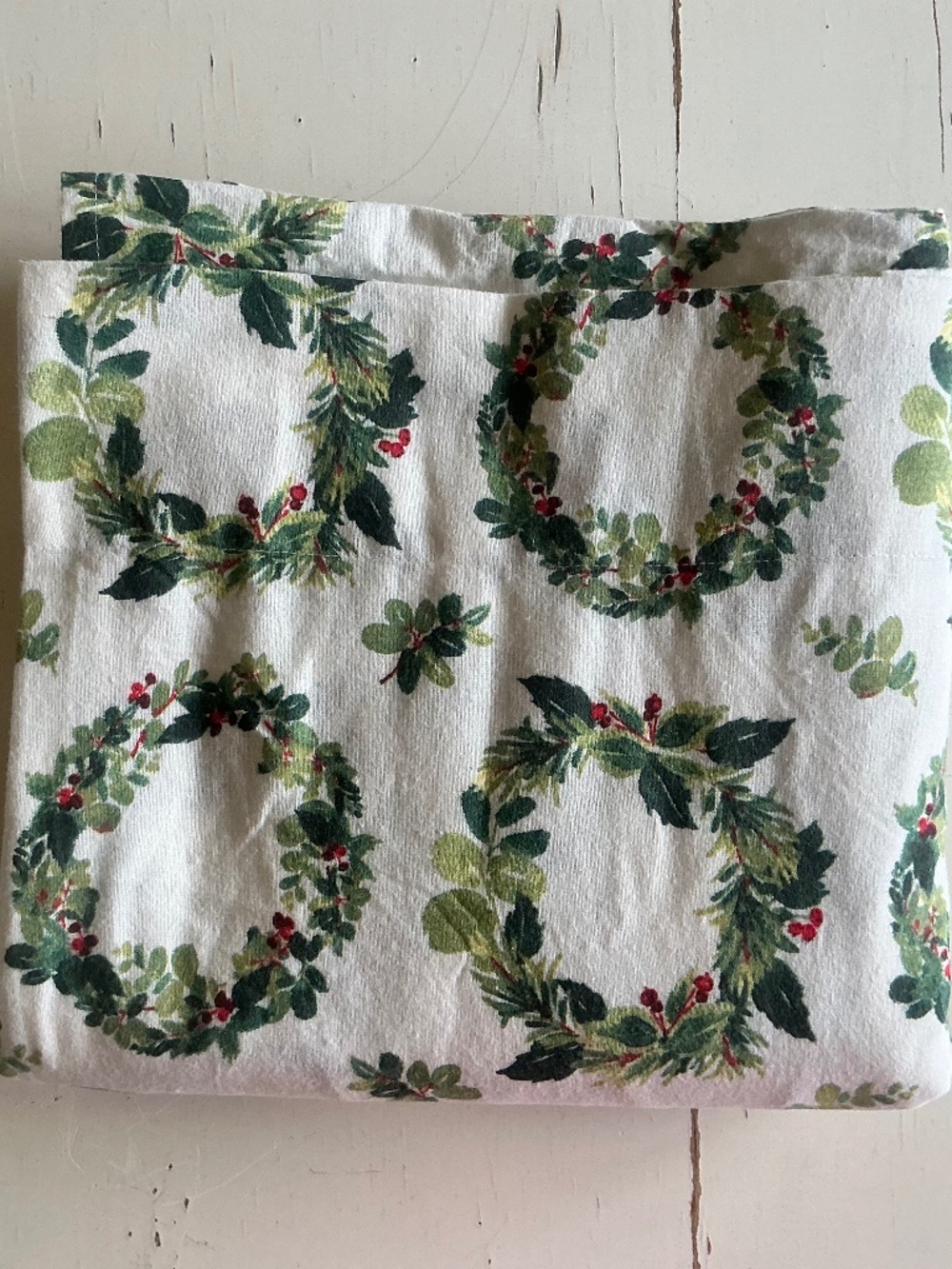 CGK Linens Flat KING Flannel sheet with wreath print